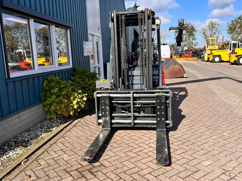 Toyota 52-8FDJF35 - Дизелов мотокар: снимка 5 Toyota 52-8FDJF35 - Дизелов мотокар: снимка 5