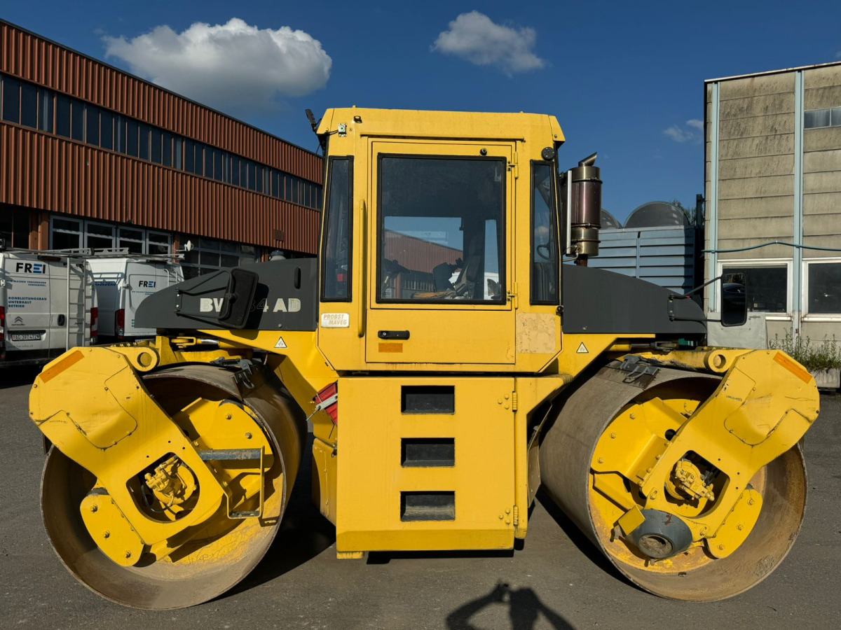 BOMAG BW 184 AD - Пътен валяк: снимка 3 BOMAG BW 184 AD - Пътен валяк: снимка 3