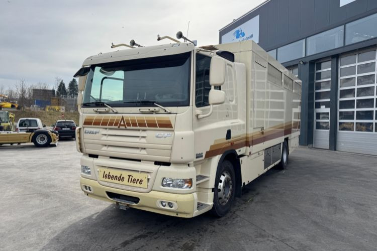 Камион за коне DAF CF410 4x2: снимка 1
