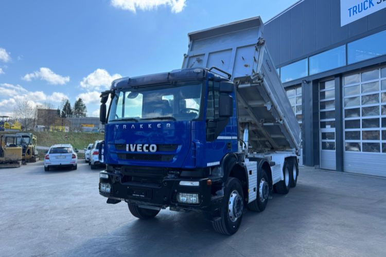 Iveco Trakker 450 8x4 3-Seitenkipper Moser - Самосвал камион: снимка 4 Iveco Trakker 450 8x4 3-Seitenkipper Moser - Самосвал камион: снимка 4