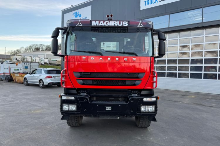Iveco Trakker 450 8x4 Fahrgestell - Шаси кабина: снимка 2 Iveco Trakker 450 8x4 Fahrgestell - Шаси кабина: снимка 2