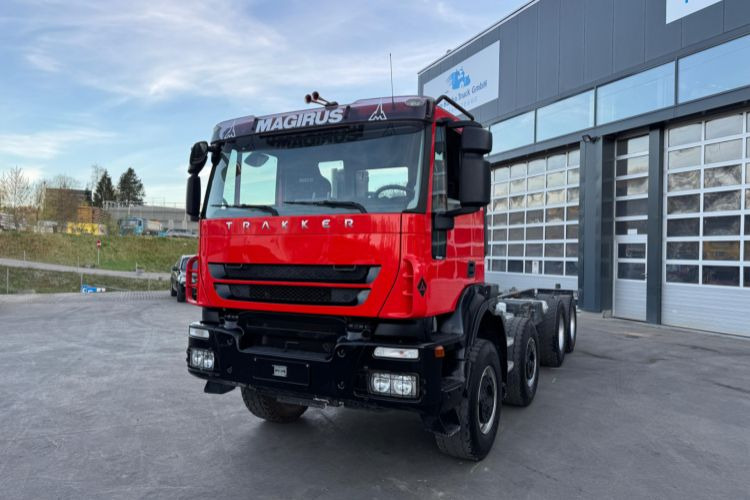 Iveco Trakker 450 8x4 Fahrgestell - Шаси кабина: снимка 1 Iveco Trakker 450 8x4 Fahrgestell - Шаси кабина: снимка 1