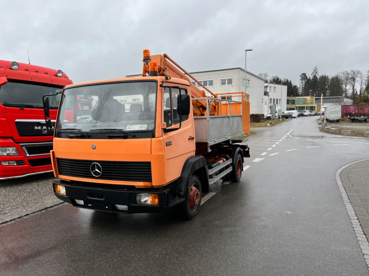 MERCEDES 709 WUMAG GELENKSTEIGER 14M - Комунална/ Специална техника: снимка 1 MERCEDES 709 WUMAG GELENKSTEIGER 14M - Комунална/ Специална техника: снимка 1