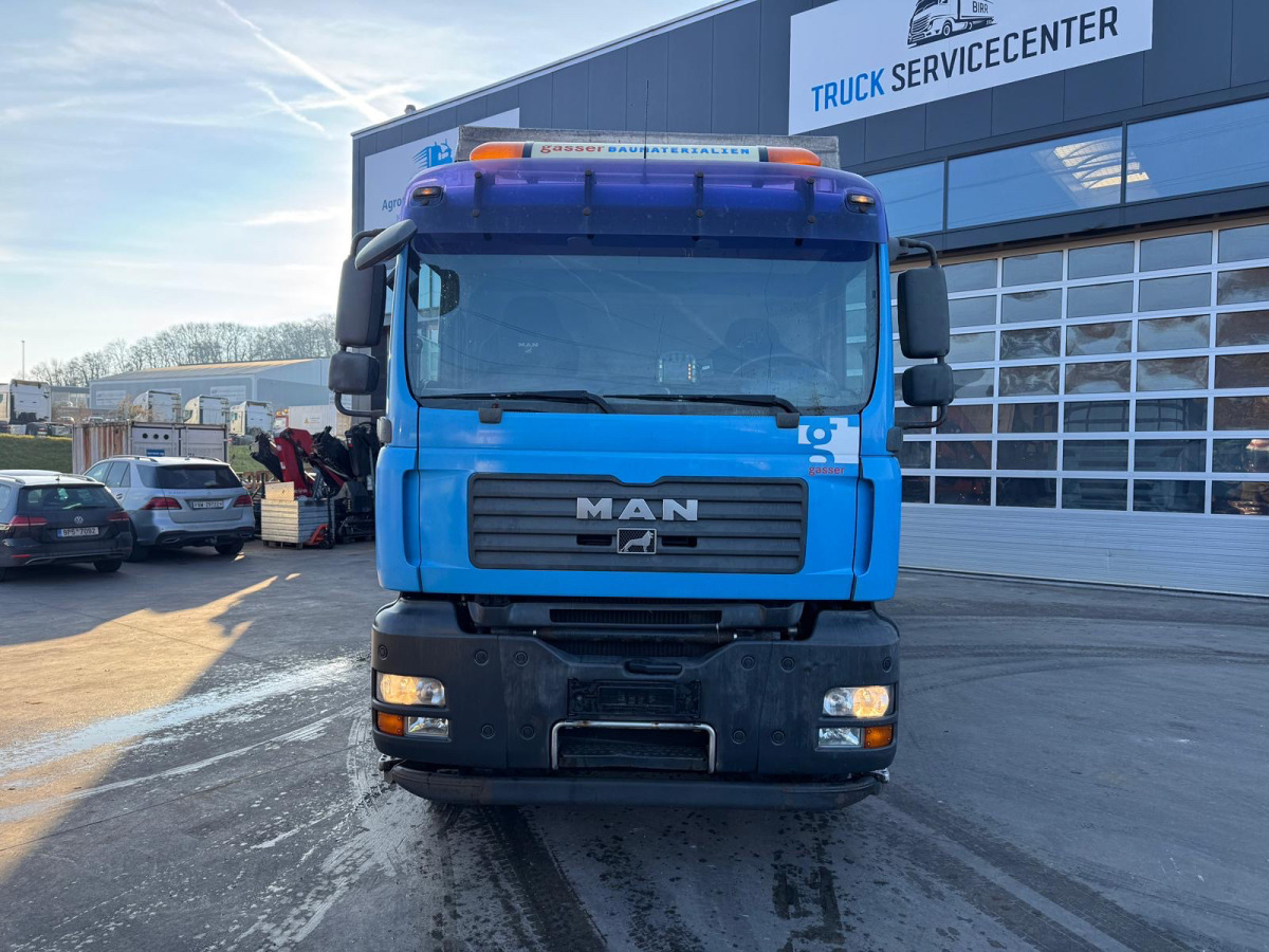 MAN TGA 26.440 6x2 - Камион с брезент: снимка 2 MAN TGA 26.440 6x2 - Камион с брезент: снимка 2