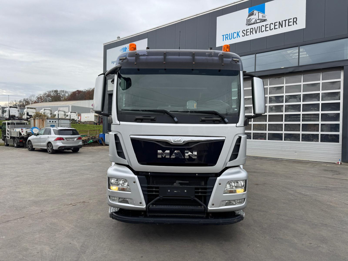 MAN TGS 35.480 8x2-4 H Effer 1355 9-6 - Камион с кран: снимка 4 MAN TGS 35.480 8x2-4 H Effer 1355 9-6 - Камион с кран: снимка 4