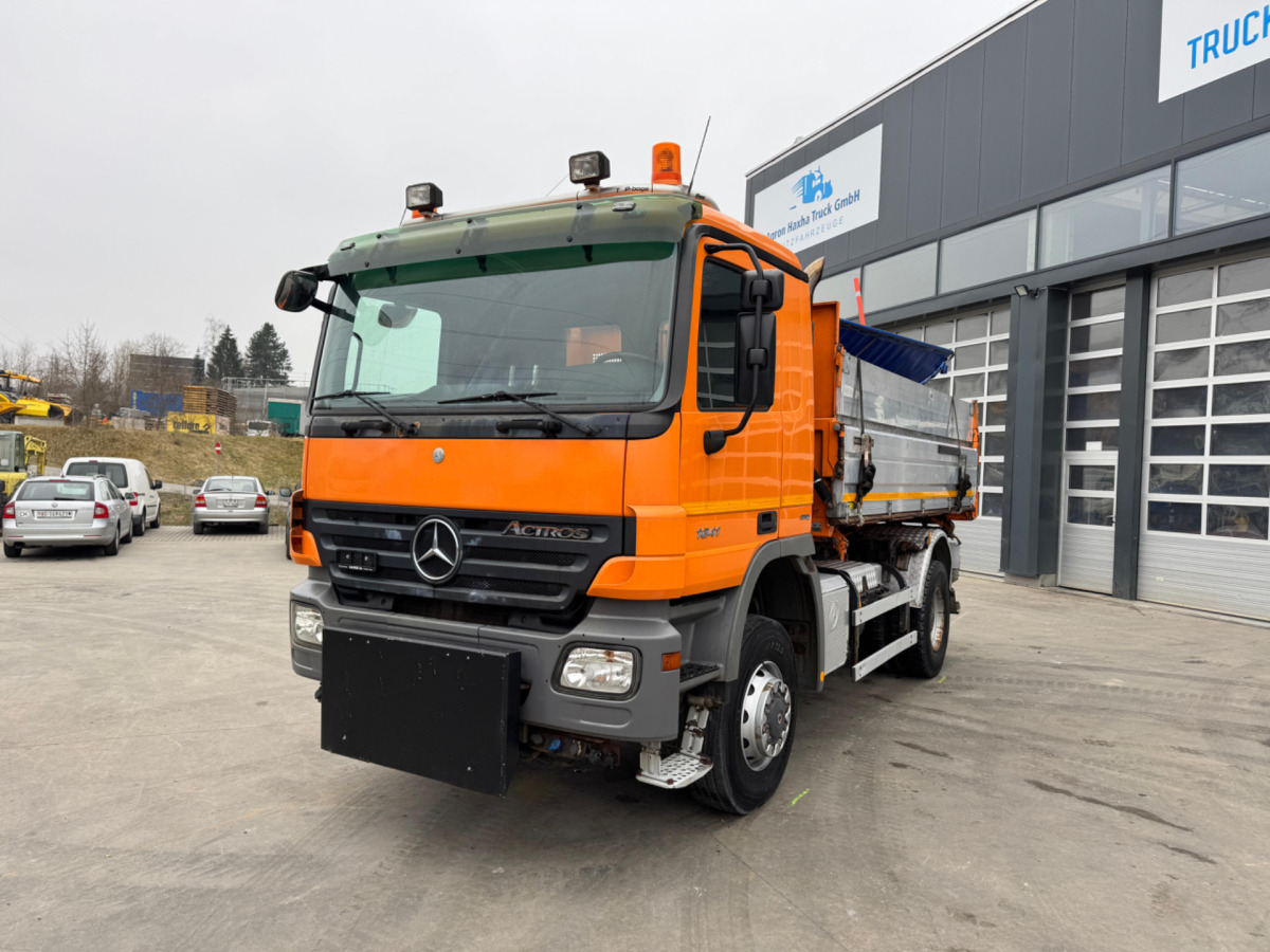 MERCEDES Actros 1841 4x4 mit Schneeplfug - Самосвал камион: снимка 2 MERCEDES Actros 1841 4x4 mit Schneeplfug - Самосвал камион: снимка 2