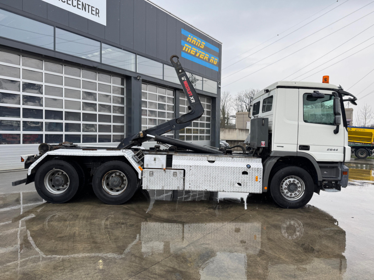 MERCEDES Actros 2644 6x4 Hiab - Мултилифт с кука камион: снимка 3 MERCEDES Actros 2644 6x4 Hiab - Мултилифт с кука камион: снимка 3