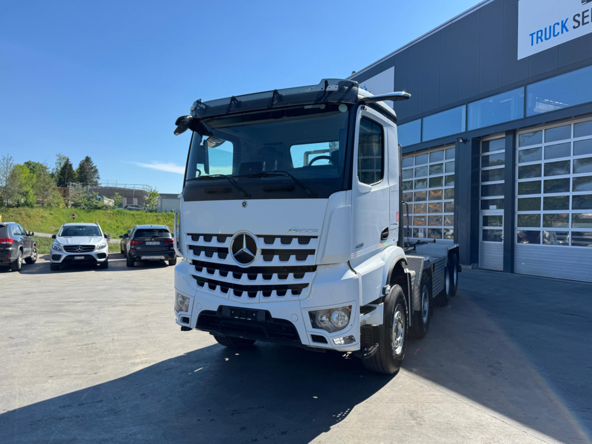 MERCEDES Arocs 3251 8x4 - Мултилифт с кука камион: снимка 1 MERCEDES Arocs 3251 8x4 - Мултилифт с кука камион: снимка 1