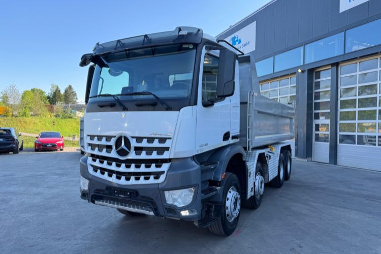 Mercedes-Benz Arocs 3248 8x4 - Самосвал камион: снимка 2 Mercedes-Benz Arocs 3248 8x4 - Самосвал камион: снимка 2