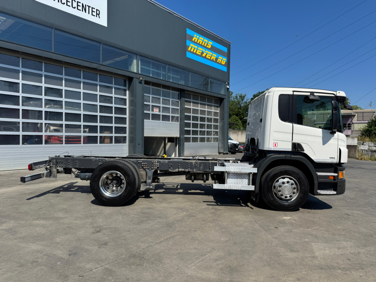 SCANIA P400 4x2 Chassis - Шаси кабина: снимка 4 SCANIA P400 4x2 Chassis - Шаси кабина: снимка 4
