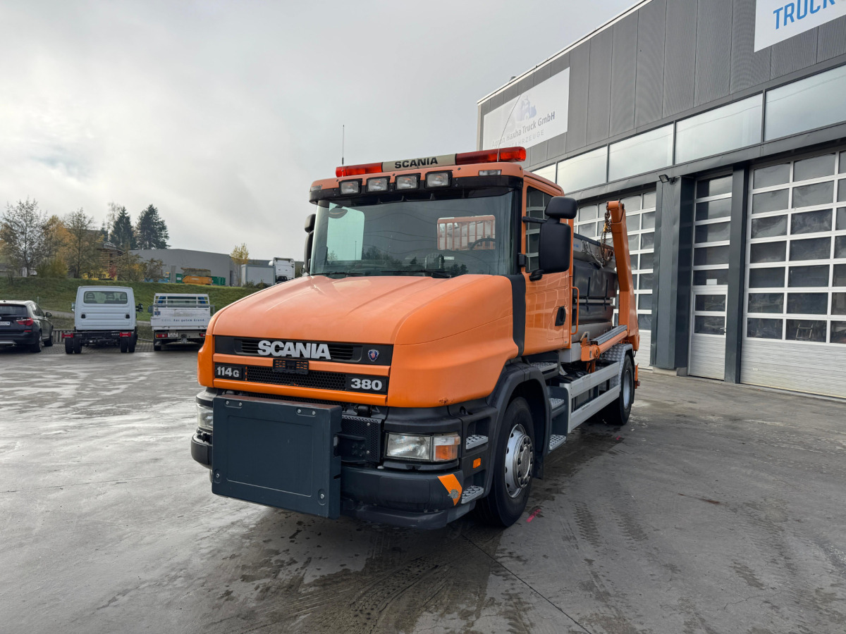 SCANIA T380 4x2 Winterdienst Schneepflug und Salzstreuer - Мултилифт за контейнери камион: снимка 1 SCANIA T380 4x2 Winterdienst Schneepflug und Salzstreuer - Мултилифт за контейнери камион: снимка 1