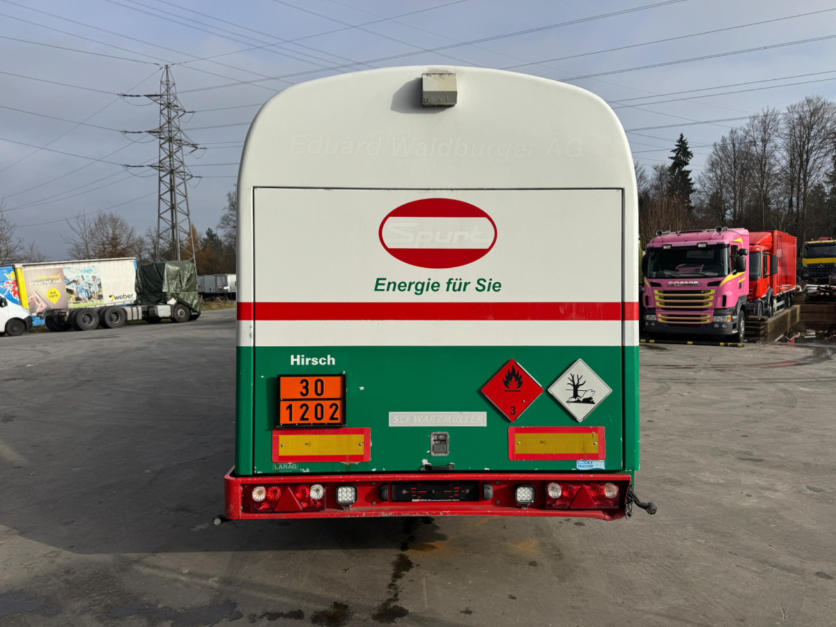 SCHWARZMÜLLER Tank 32'770L 3 Kammern - Полуремарке цистерна: снимка 5 SCHWARZMÜLLER Tank 32'770L 3 Kammern - Полуремарке цистерна: снимка 5