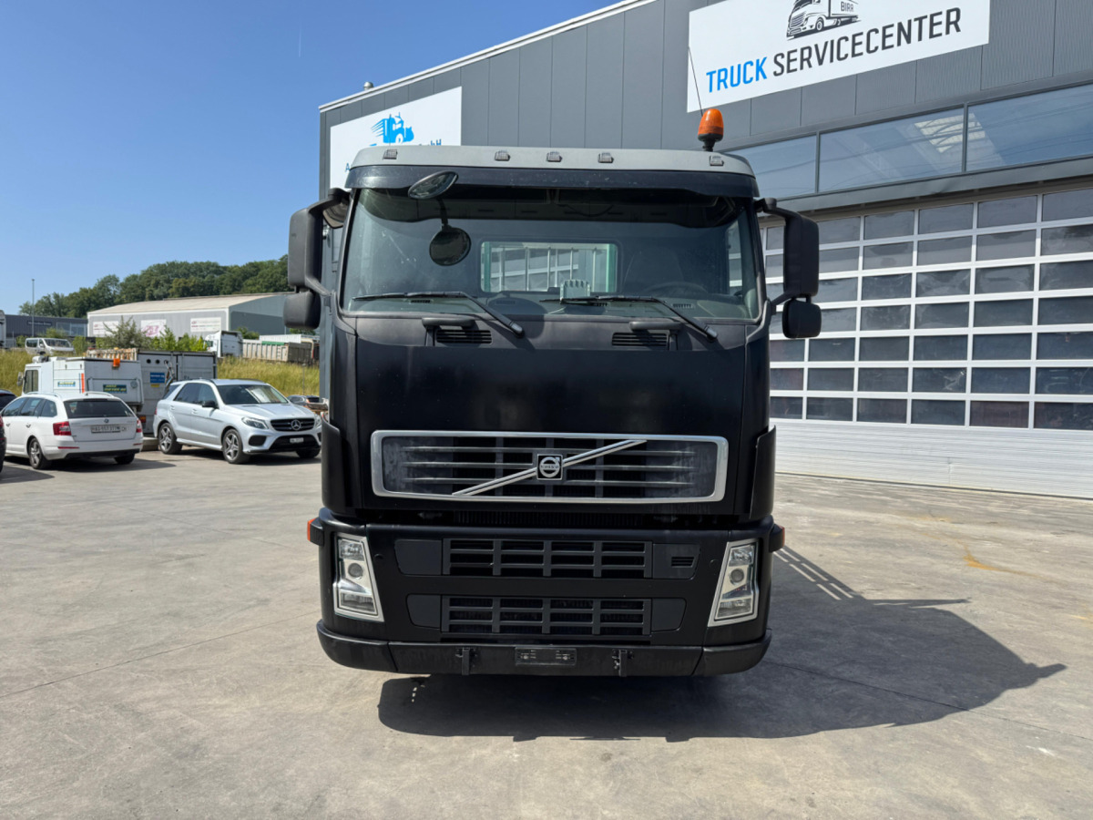 VOLVO FH-460 6x2 PK16502-4 - Камион с кран: снимка 4 VOLVO FH-460 6x2 PK16502-4 - Камион с кран: снимка 4