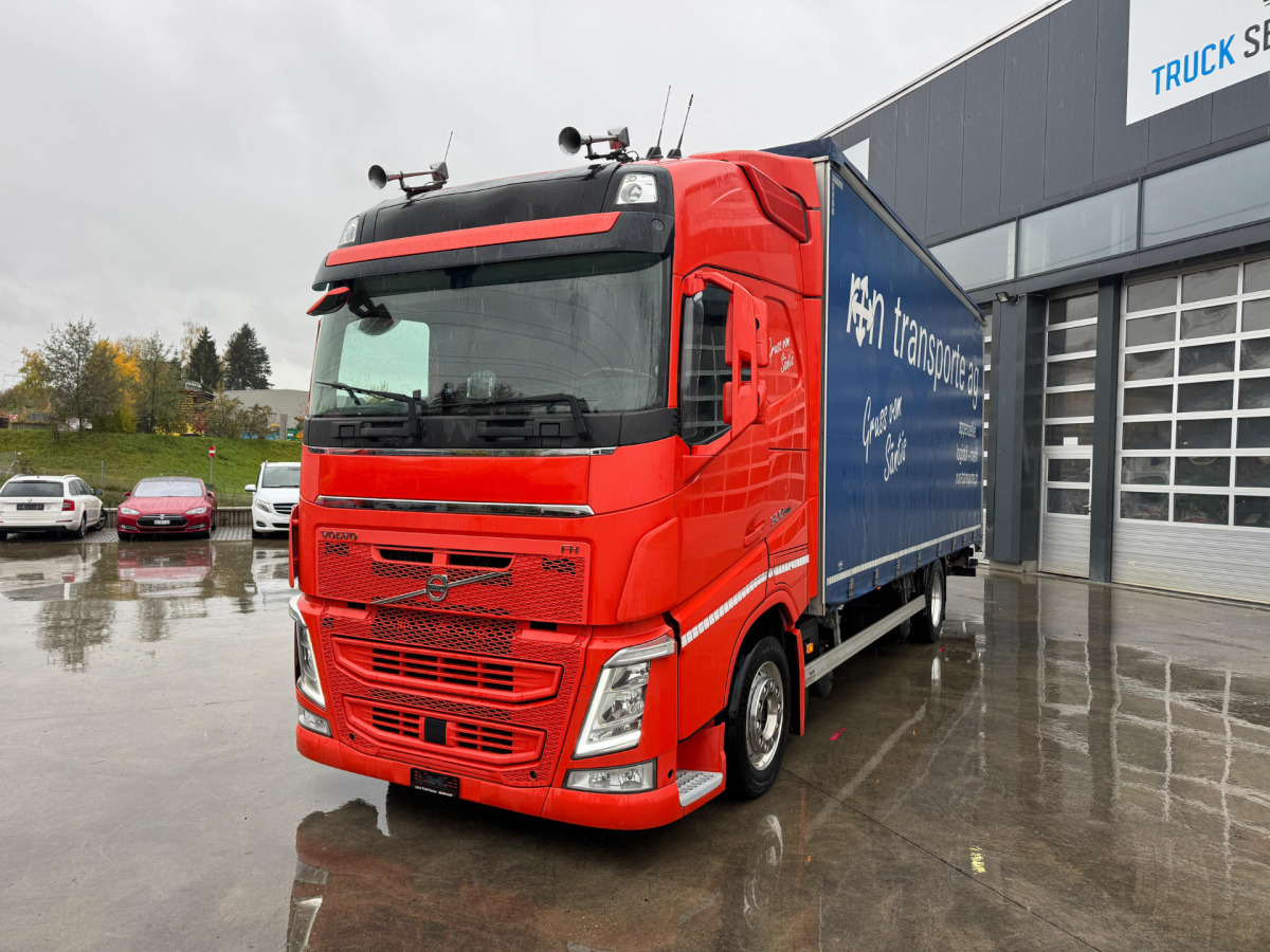 VOLVO FH-500 4x2 3-Meter Innenhöhe - Камион с брезент: снимка 1 VOLVO FH-500 4x2 3-Meter Innenhöhe - Камион с брезент: снимка 1