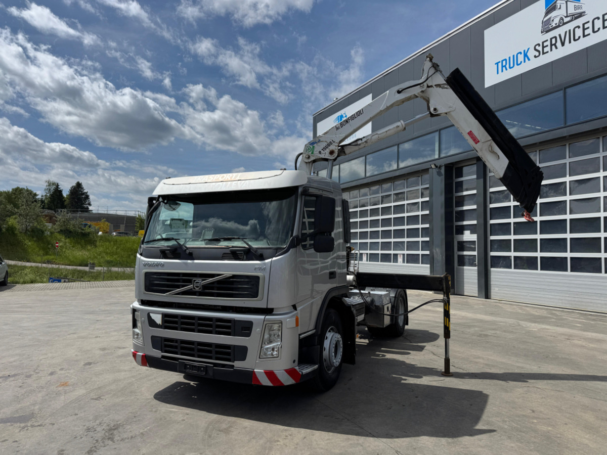 VOLVO FM-400 4x2 Bonfiglioli 15000-4 - Камион с кран: снимка 1 VOLVO FM-400 4x2 Bonfiglioli 15000-4 - Камион с кран: снимка 1