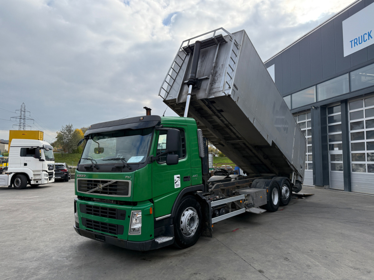 VOLVO FM-440 6x2 Getreidekipper - Самосвал камион: снимка 2 VOLVO FM-440 6x2 Getreidekipper - Самосвал камион: снимка 2
