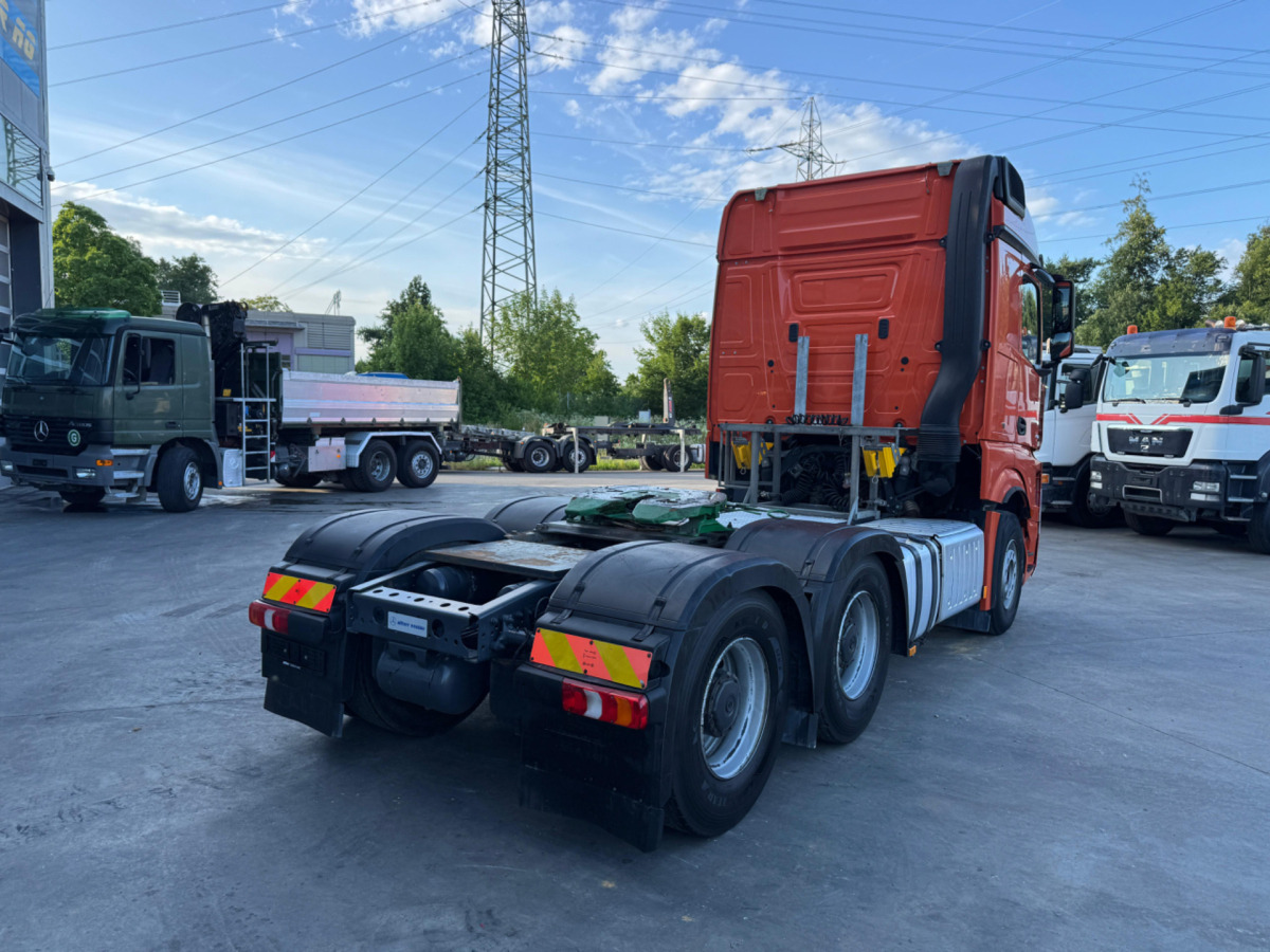 MERCEDES Actros 3358 6x4 120T - Влекач: снимка 5 MERCEDES Actros 3358 6x4 120T - Влекач: снимка 5
