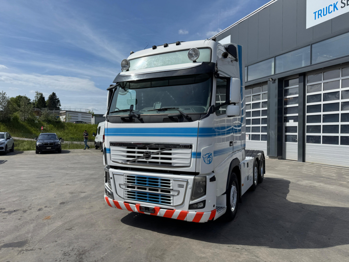 VOLVO FH16-750 6x2 - Влекач: снимка 1 VOLVO FH16-750 6x2 - Влекач: снимка 1