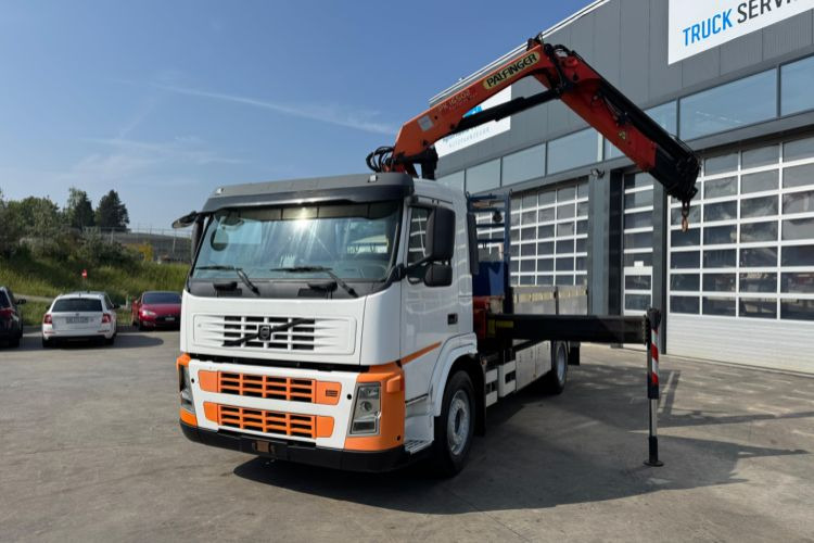 Volvo FM-300 4x2 Palfinger 16502-5 - Камион с кран: снимка 1 Volvo FM-300 4x2 Palfinger 16502-5 - Камион с кран: снимка 1