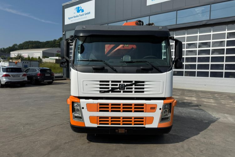 Volvo FM-300 4x2 Palfinger 16502-5 - Камион с кран: снимка 3 Volvo FM-300 4x2 Palfinger 16502-5 - Камион с кран: снимка 3