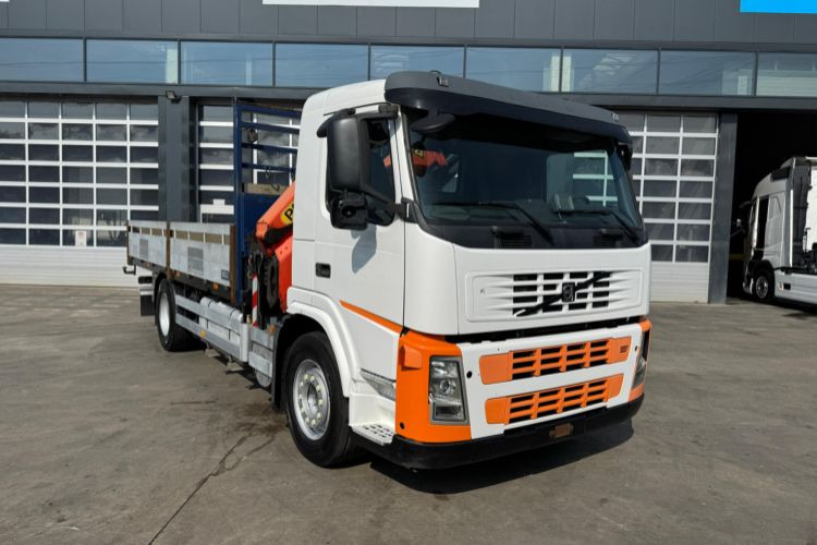 Volvo FM-300 4x2 Palfinger 16502-5 - Камион с кран: снимка 4 Volvo FM-300 4x2 Palfinger 16502-5 - Камион с кран: снимка 4