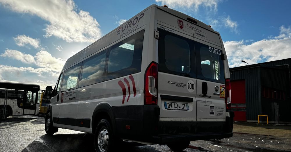 Fiat Ducato / 17 miejsc / EURO 6/ IGŁA !!!/ Cena:75000 zł netto - Микробус, Пътнически бус: снимка 4 Fiat Ducato / 17 miejsc / EURO 6/ IGŁA !!!/ Cena:75000 zł netto - Микробус, Пътнически бус: снимка 4