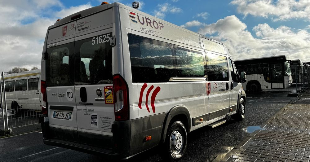 Fiat Ducato / 17 miejsc / EURO 6/ IGŁA !!!/ Cena:75000 zł netto - Микробус, Пътнически бус: снимка 2 Fiat Ducato / 17 miejsc / EURO 6/ IGŁA !!!/ Cena:75000 zł netto - Микробус, Пътнически бус: снимка 2
