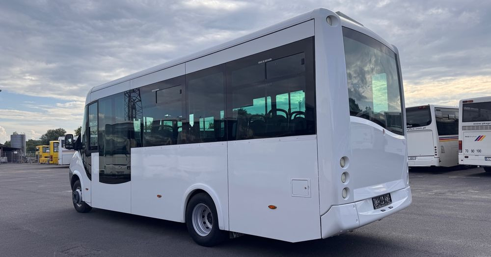 Irisbus Cytios 4/ miejski niskowejściowy/ Klimatyzacja /Cena:83000 zł netto - Междуградски автобус: снимка 3 Irisbus Cytios 4/ miejski niskowejściowy/ Klimatyzacja /Cena:83000 zł netto - Междуградски автобус: снимка 3