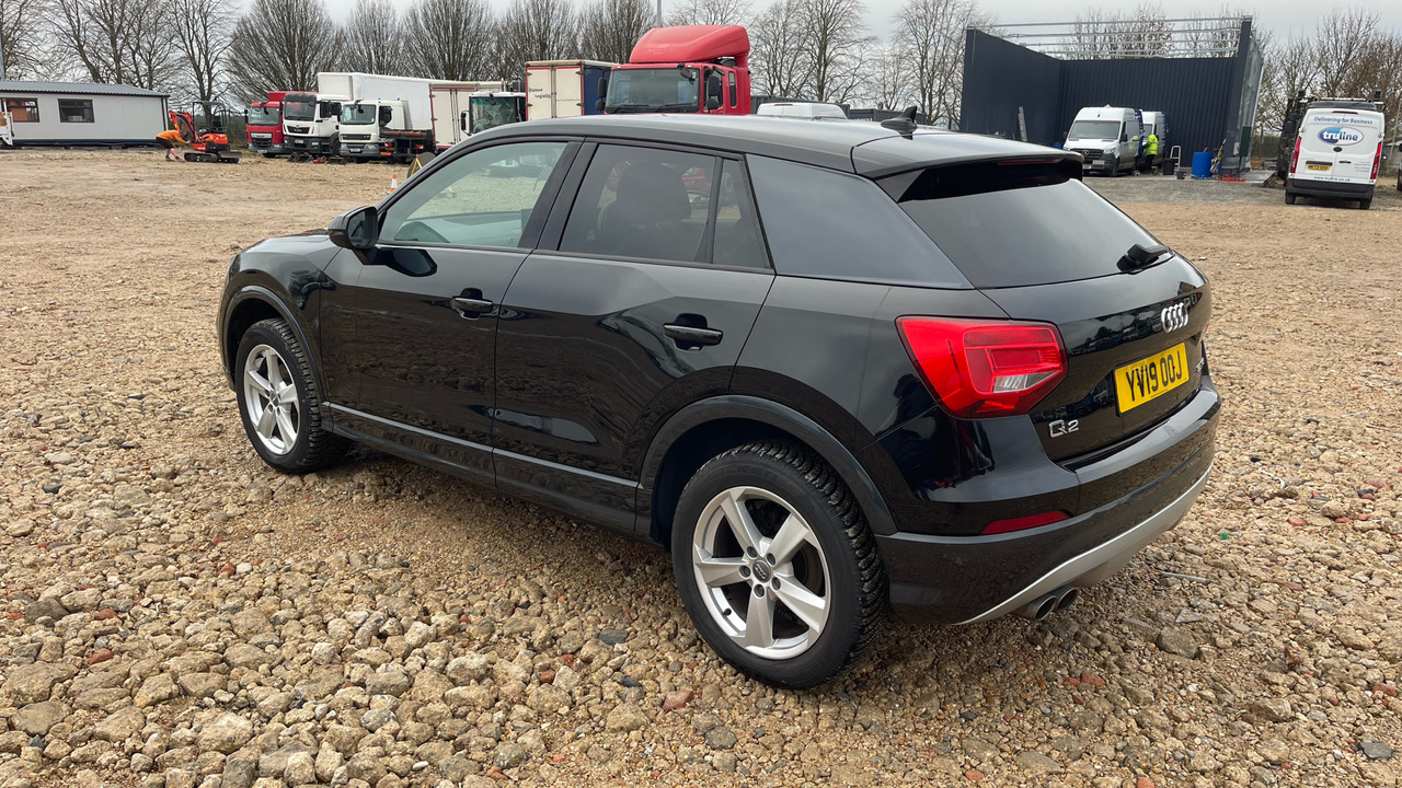 AUDI Q2 35 1.5 TFSI Sport - Комби: снимка 3 AUDI Q2 35 1.5 TFSI Sport - Комби: снимка 3