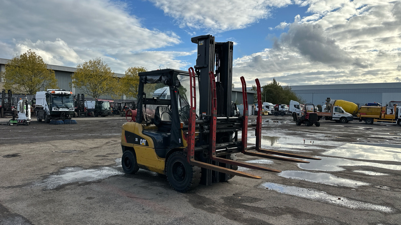 CAT GP35 - Газокар: снимка 1 CAT GP35 - Газокар: снимка 1