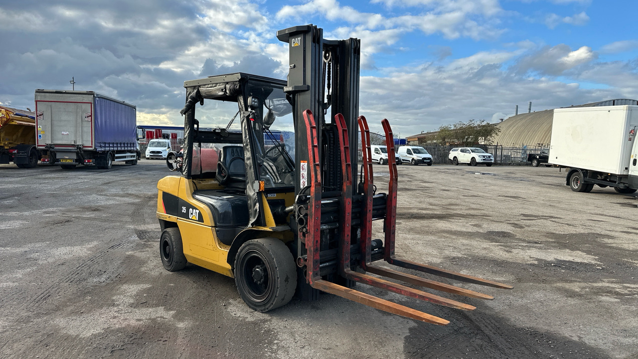 CAT GP35N - Газокар: снимка 1 CAT GP35N - Газокар: снимка 1