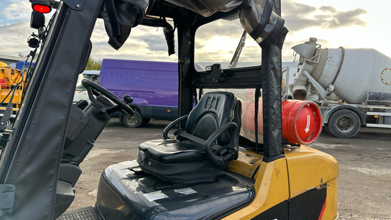 CAT GP35N - Газокар: снимка 5 CAT GP35N - Газокар: снимка 5