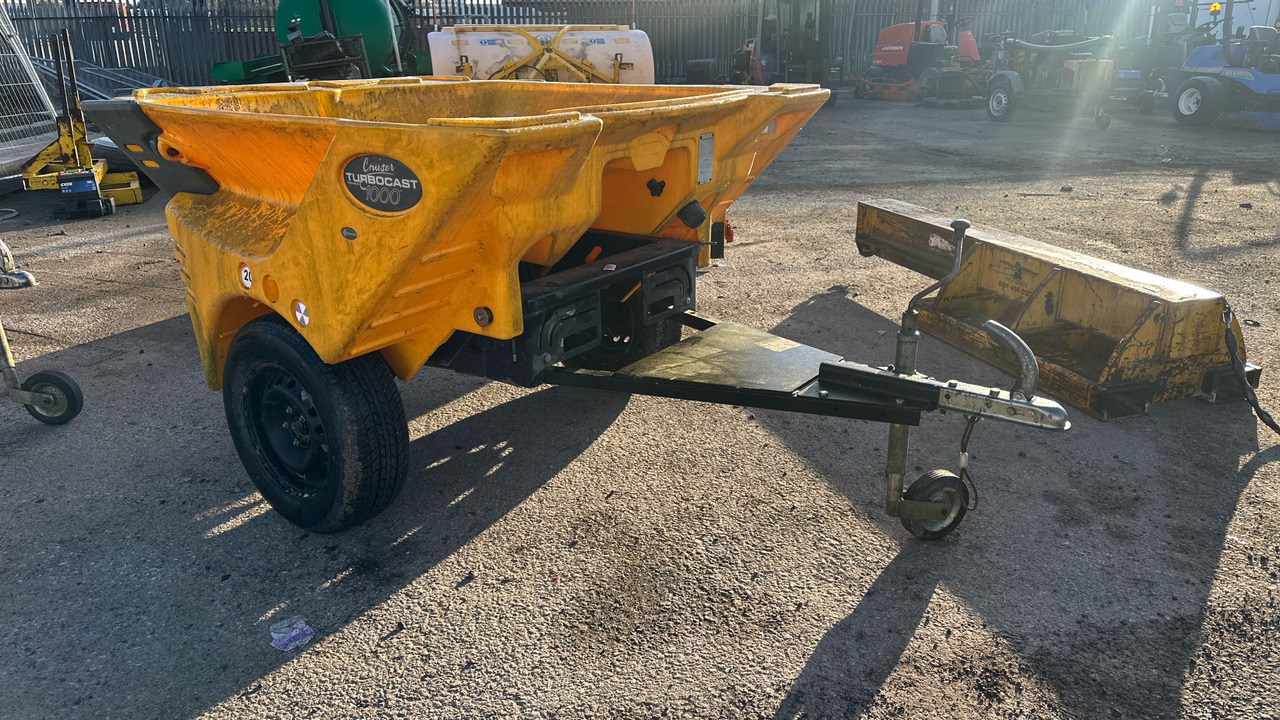 CRUISER TURBOCAST 1000 TOWABLE SALT SPREADER - Строително оборудване: снимка 1 CRUISER TURBOCAST 1000 TOWABLE SALT SPREADER - Строително оборудване: снимка 1