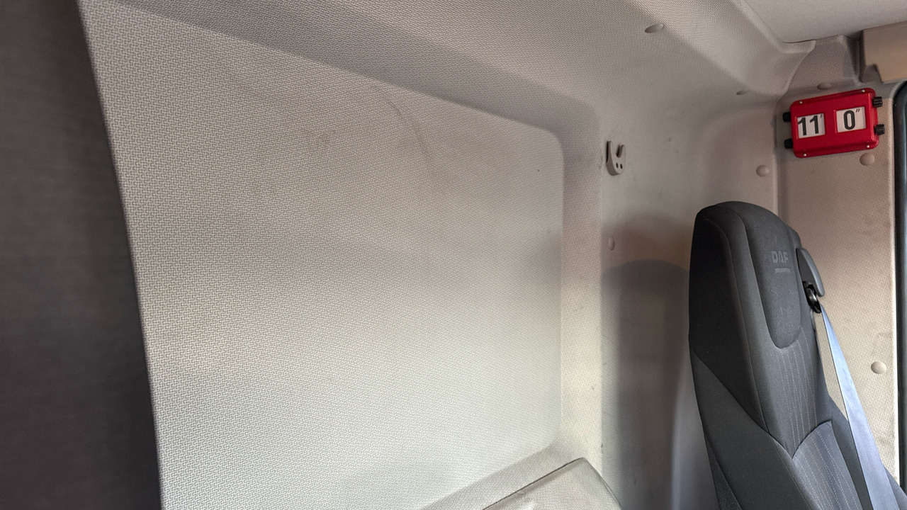 Бордови камион DAF CF 230: снимка 16