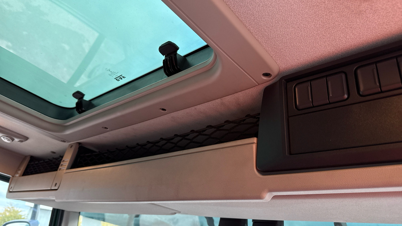 Бордови камион DAF CF 230: снимка 15