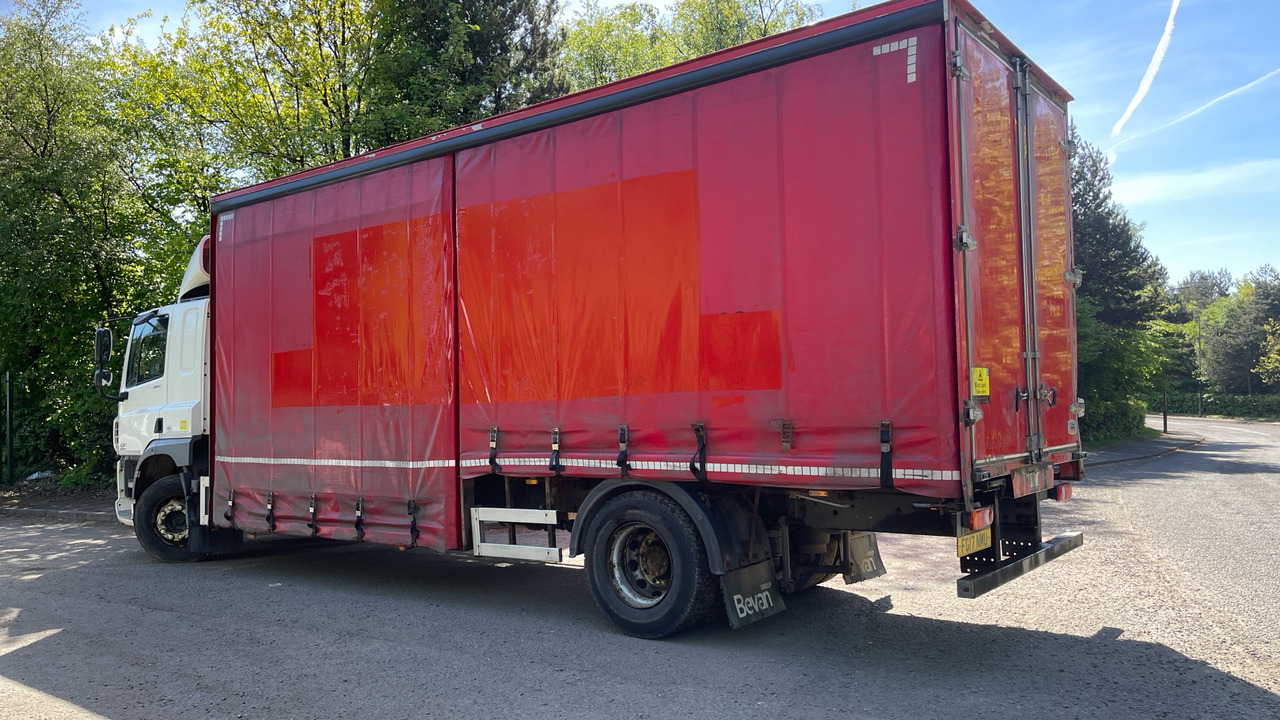 DAF CF 260 - Камион с брезент: снимка 3 DAF CF 260 - Камион с брезент: снимка 3