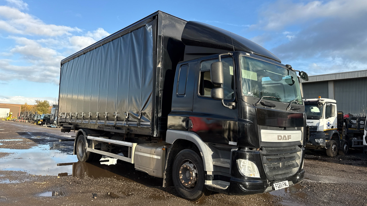 DAF CF 370 - Камион с брезент: снимка 1 DAF CF 370 - Камион с брезент: снимка 1