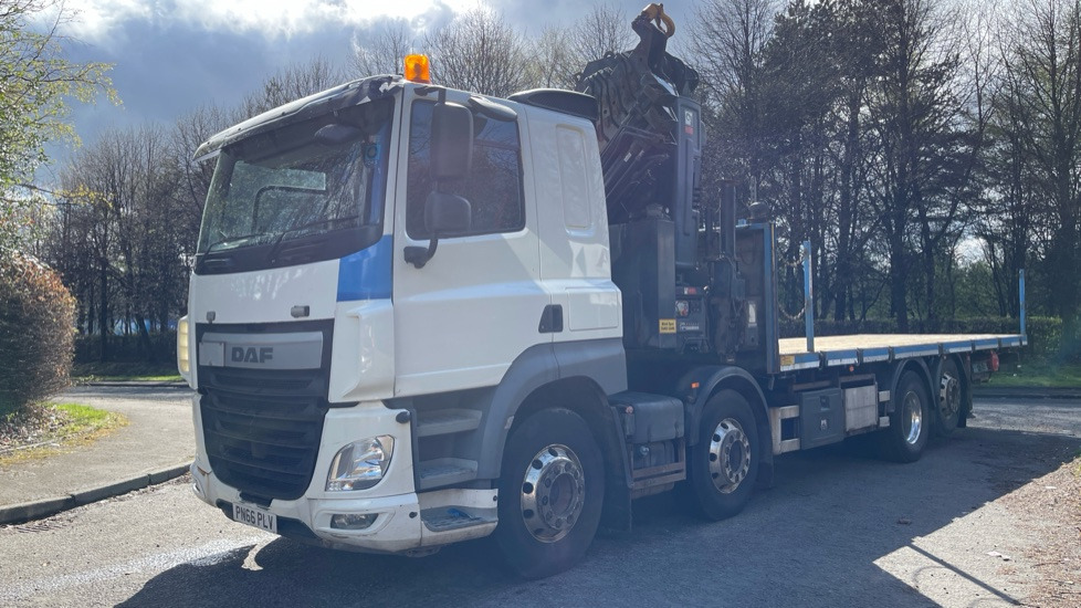 DAF CF 460 - Бордови камион, Камион с кран: снимка 2 DAF CF 460 - Бордови камион, Камион с кран: снимка 2