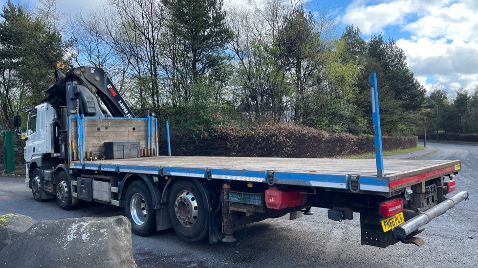 DAF CF 460 - Бордови камион, Камион с кран: снимка 3 DAF CF 460 - Бордови камион, Камион с кран: снимка 3