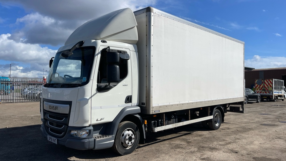 DAF LF 180 - Камион фургон: снимка 2 DAF LF 180 - Камион фургон: снимка 2