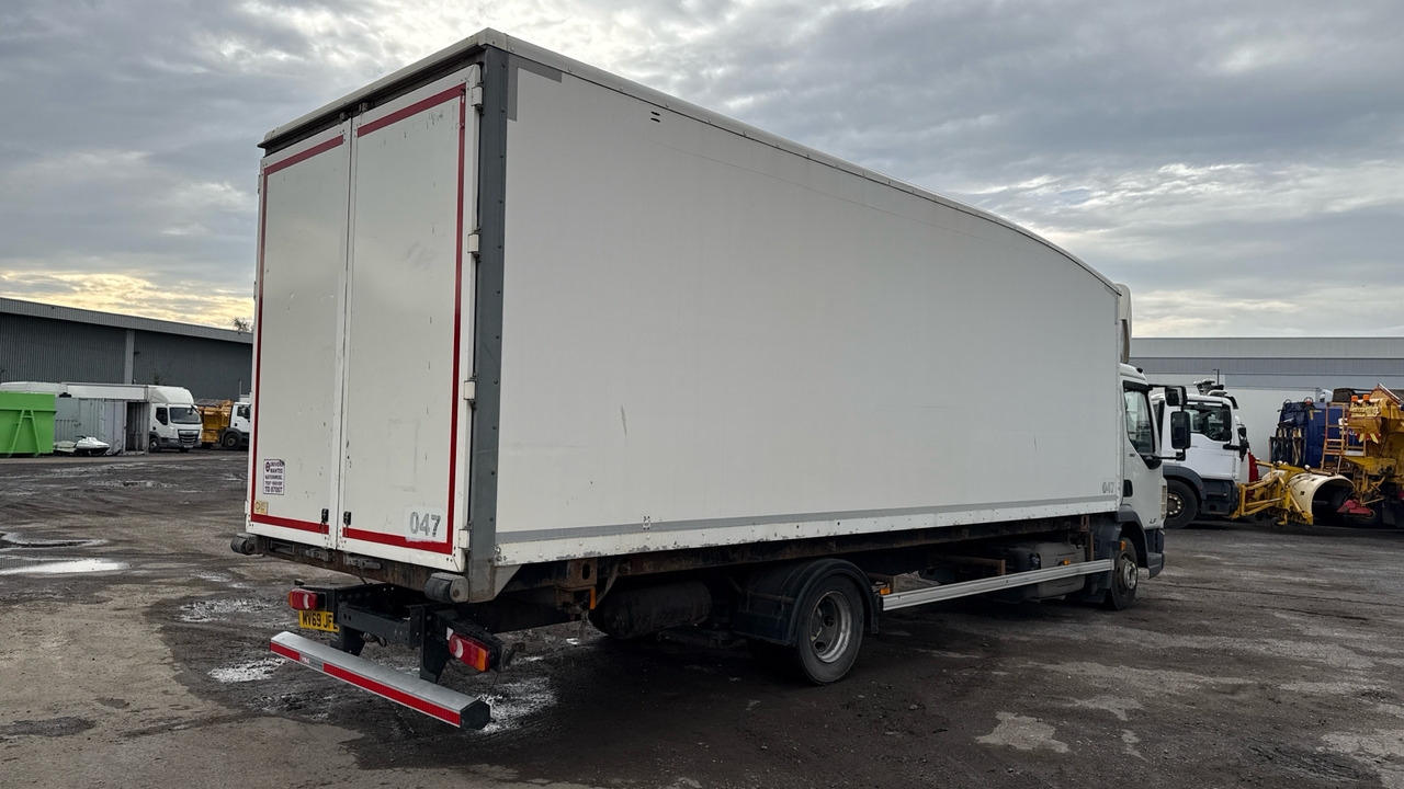 DAF LF 180 - Камион фургон: снимка 4 DAF LF 180 - Камион фургон: снимка 4
