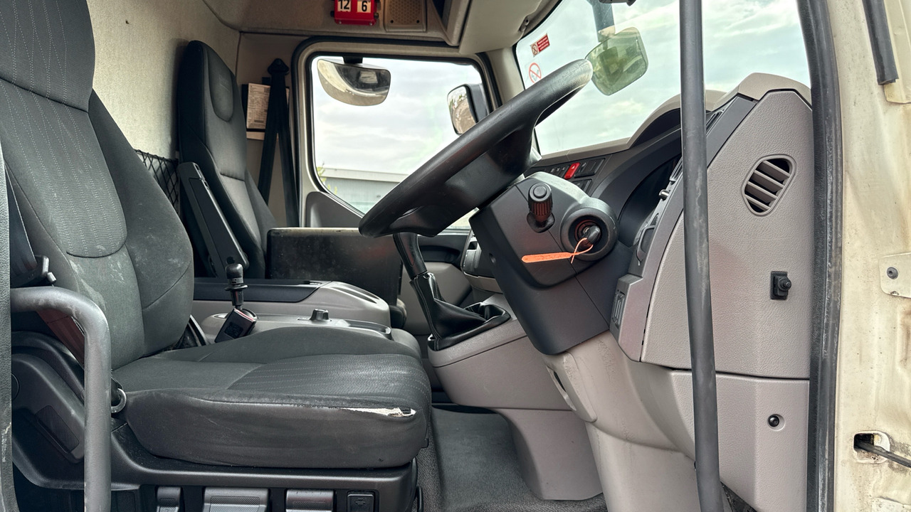 DAF LF 180 - Камион фургон: снимка 5 DAF LF 180 - Камион фургон: снимка 5