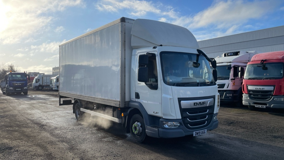 DAF LF 180 - Камион фургон: снимка 1 DAF LF 180 - Камион фургон: снимка 1