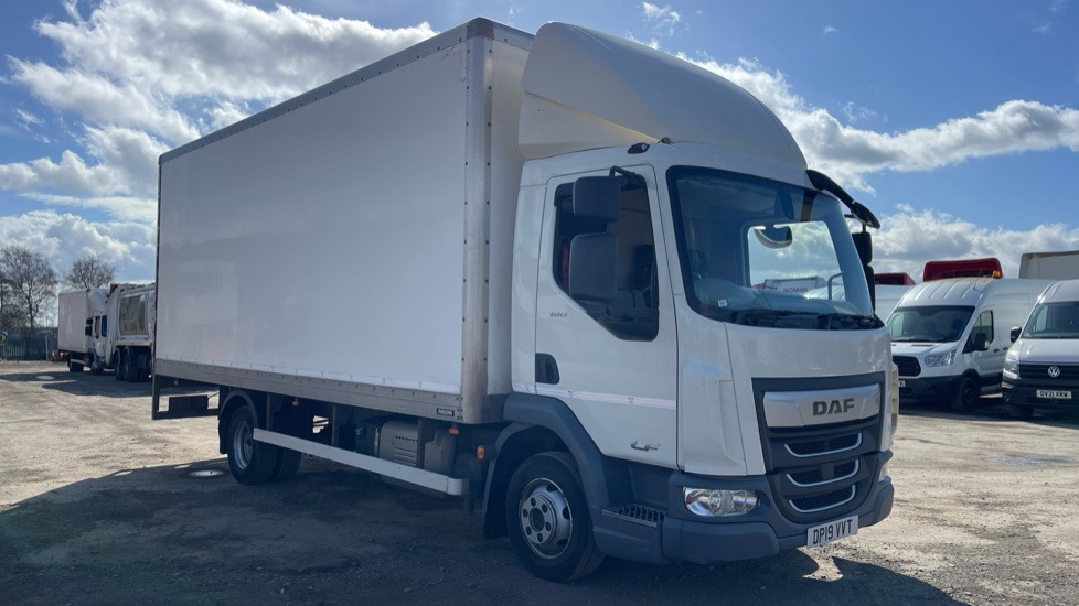 DAF LF 180 - Камион фургон: снимка 1 DAF LF 180 - Камион фургон: снимка 1