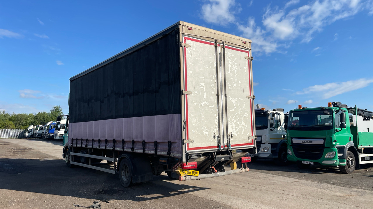 DAF LF 210 - Камион с брезент: снимка 3 DAF LF 210 - Камион с брезент: снимка 3