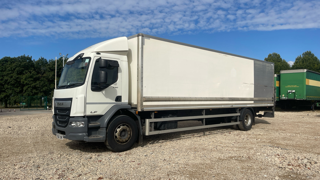 DAF LF 230 - Камион фургон: снимка 2 DAF LF 230 - Камион фургон: снимка 2