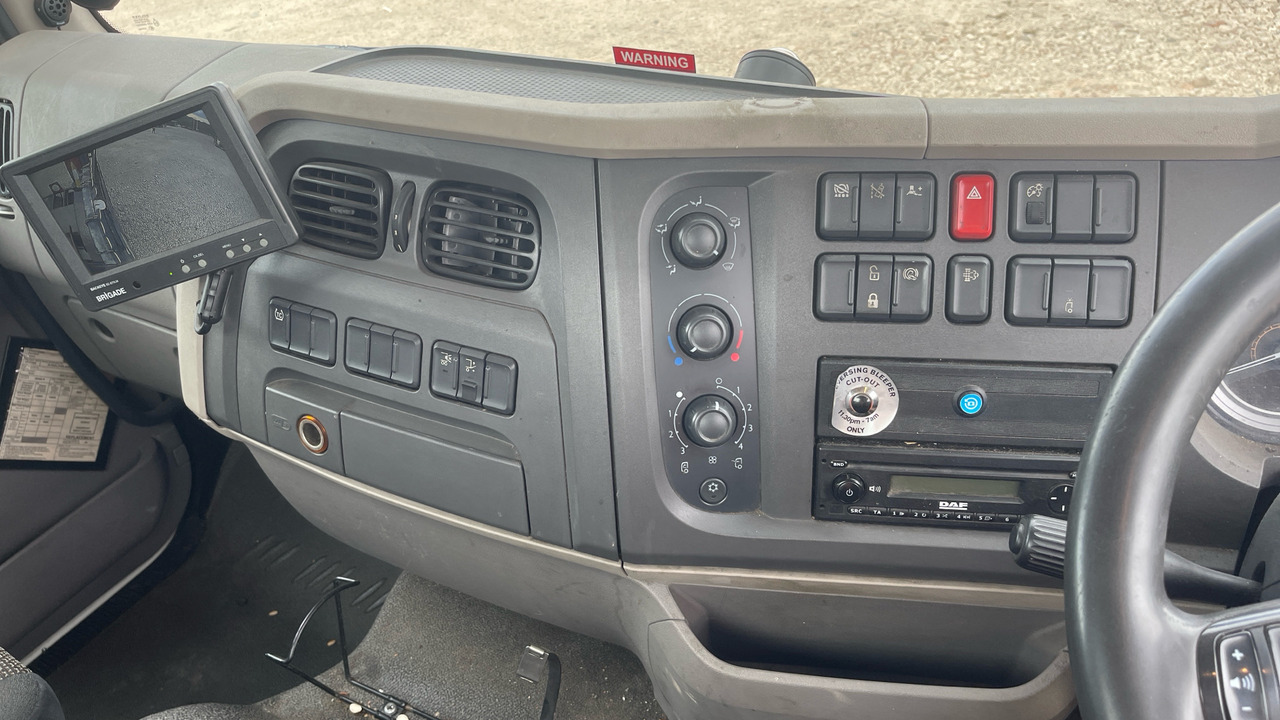 DAF LF 230 - Бордови камион: снимка 4 DAF LF 230 - Бордови камион: снимка 4