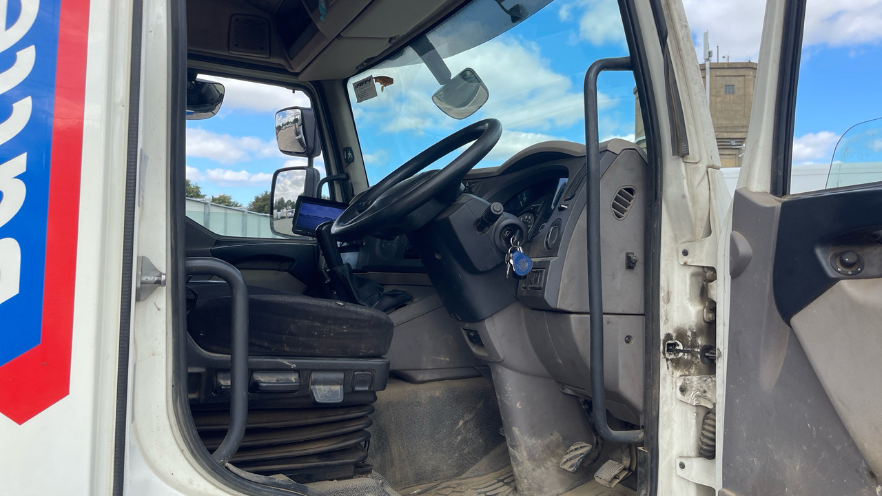 DAF LF 250 - Самосвал камион, Камион с кран: снимка 5 DAF LF 250 - Самосвал камион, Камион с кран: снимка 5