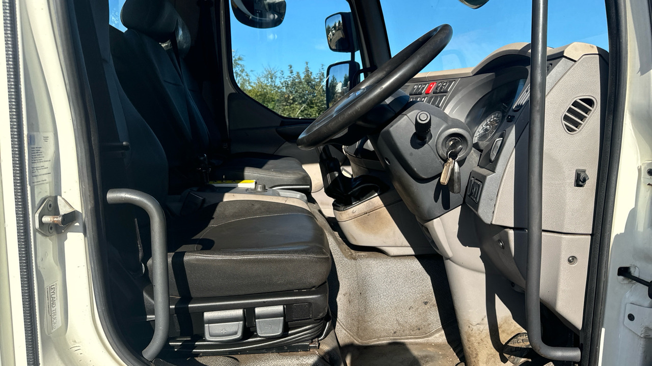 DAF LF 280 - Техника за слагане на асфалт: снимка 5 DAF LF 280 - Техника за слагане на асфалт: снимка 5