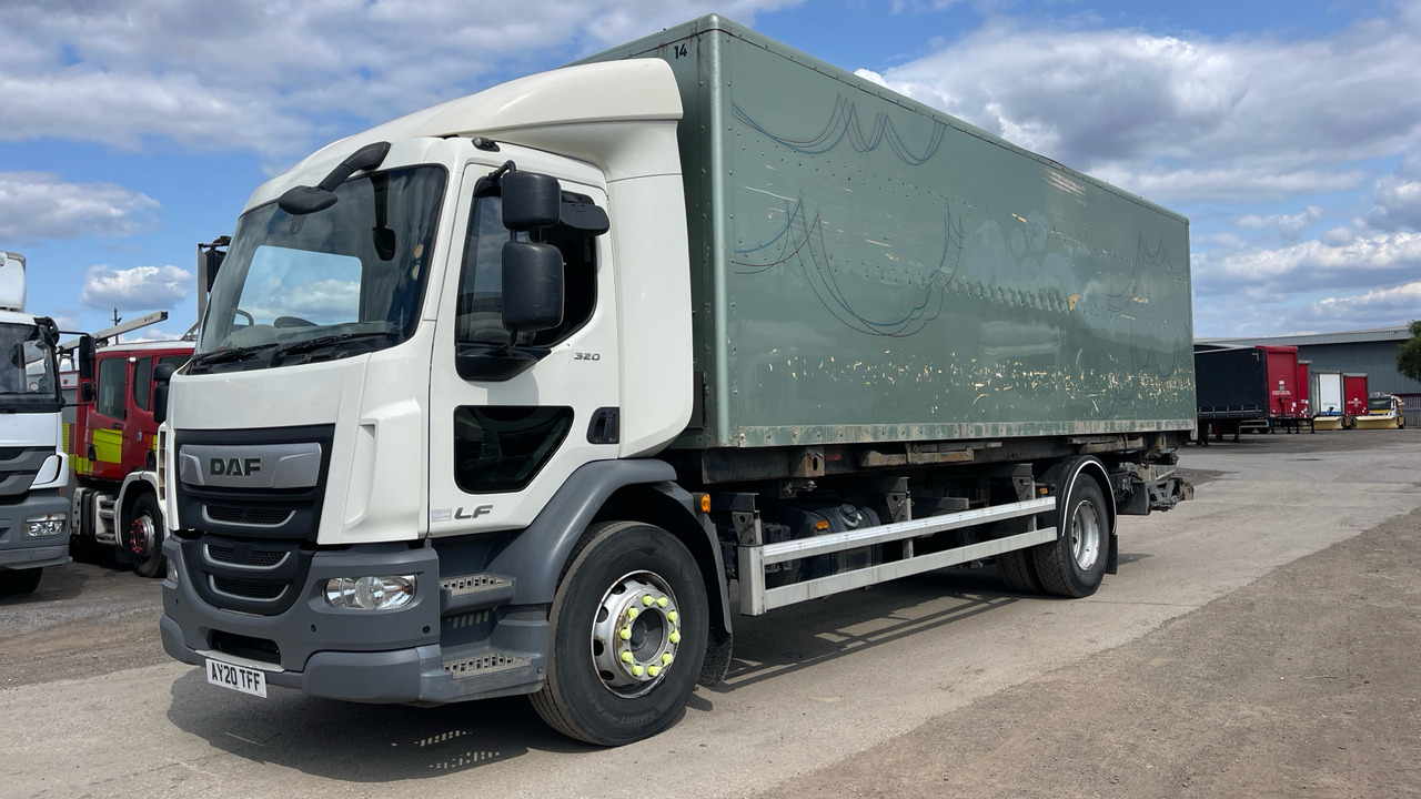 DAF LF 320 - Камион фургон: снимка 2 DAF LF 320 - Камион фургон: снимка 2